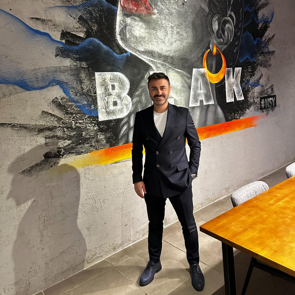 Uğur ŞAHİN